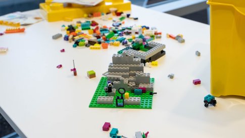 STREAM LEGO community drop in